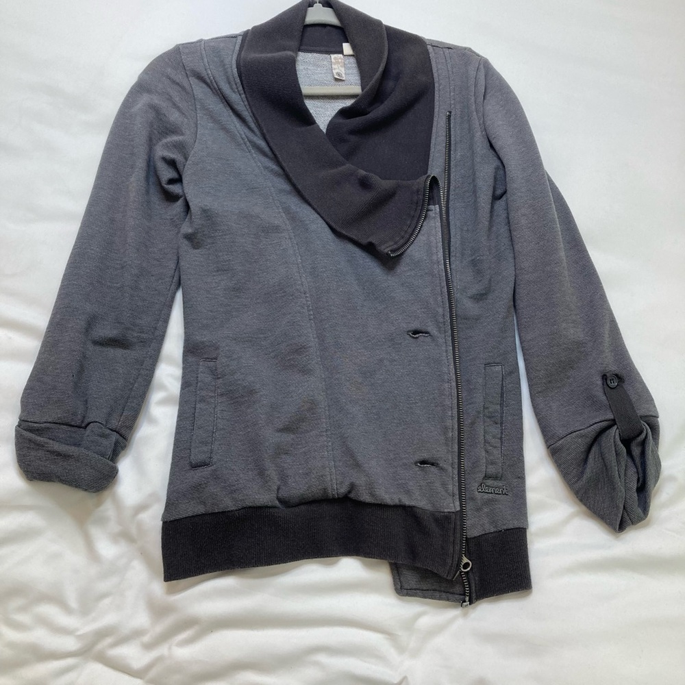 Medium weight woman jacket